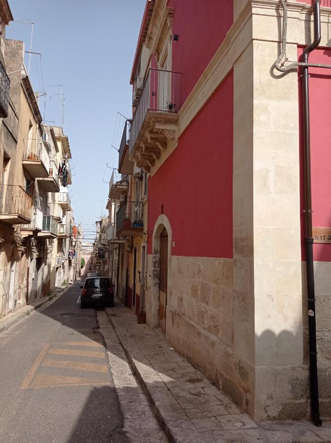 Appartement Locazione Turistica Da Enzo E Maria à Raguse Extérieur photo